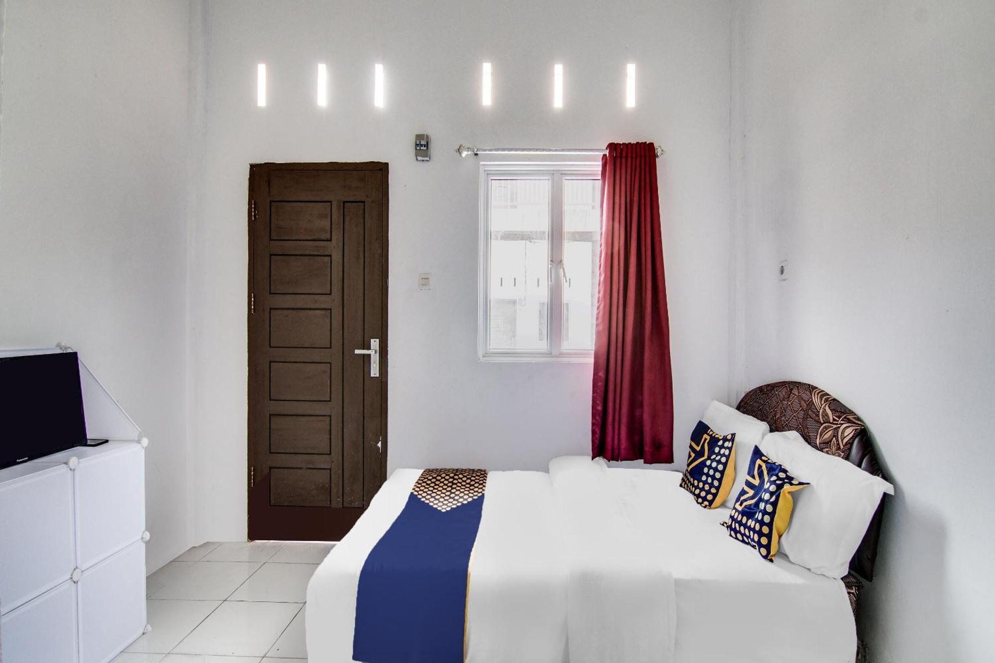 Spot On 91858 Raja Homestay Syariah Pekanbaru Exterior foto