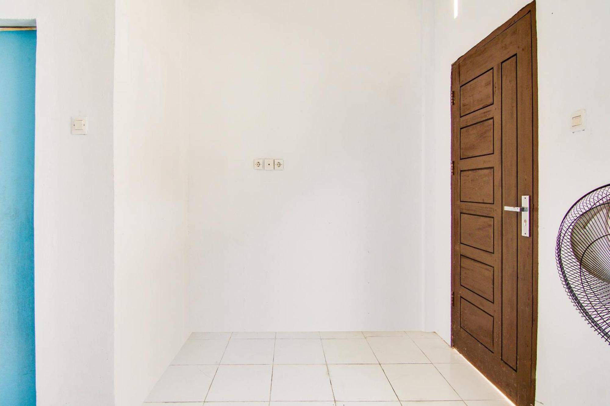 Spot On 91858 Raja Homestay Syariah Pekanbaru Exterior foto